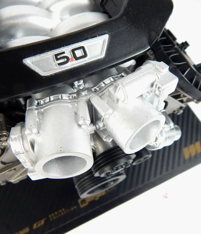 Miniatura Motor Ford Mustang GT Performance Escala 1:5 Com Expositor Acrílico - Imagem 4