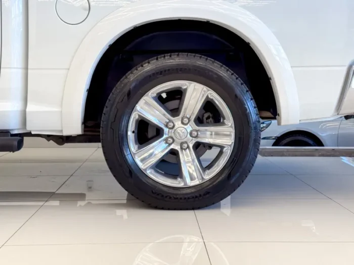 RAM CLASSIC 5.7 V8 GASOLINA LARAMIE 2023 - Imagem 5