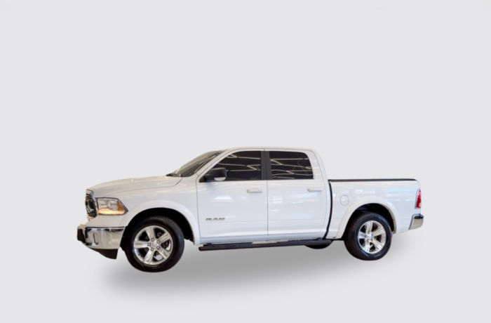 RAM CLASSIC 5.7 V8 GASOLINA LARAMIE 2023